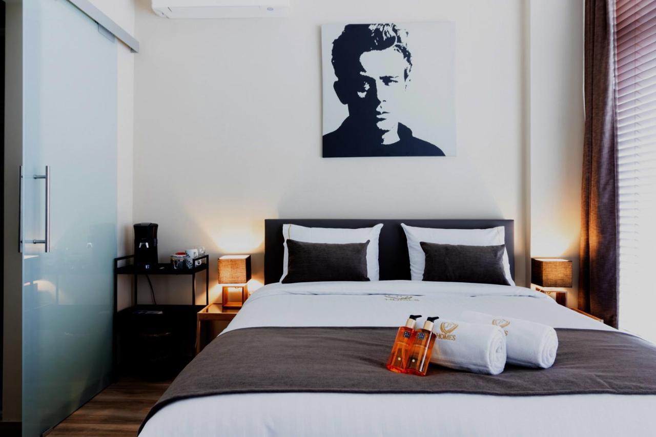Jt Homes Брюж Екстериор снимка
